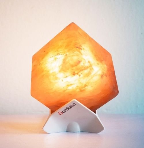 Cube salt lamp